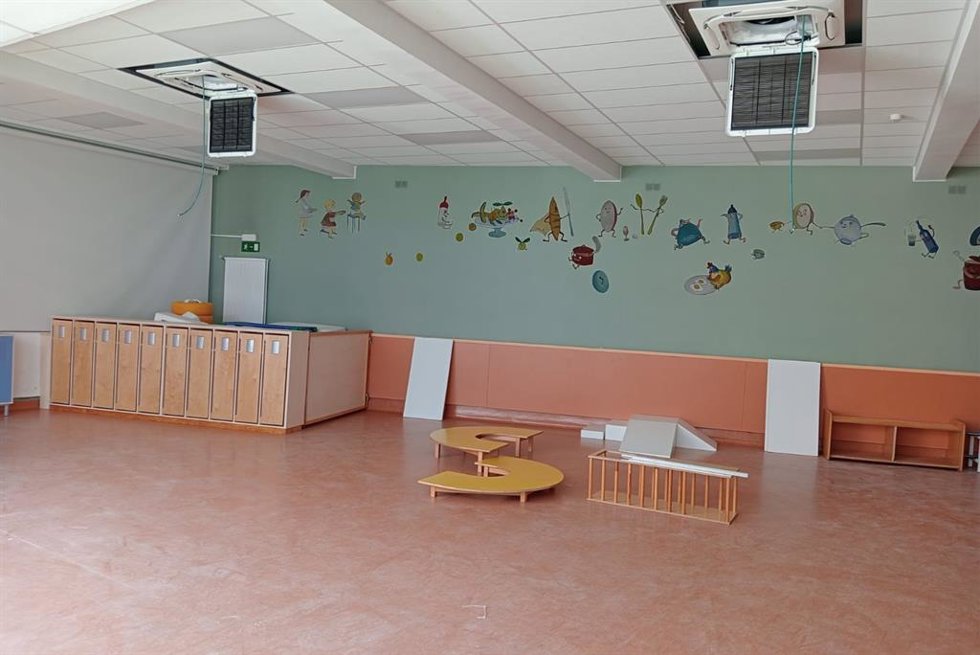 Imagen de un aula climatizada.