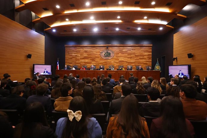 Santiago, 13 de Agosto del 2026.  El Tribunal Constitucional (TC) escucha los alegatos de las partes en la causa por los tres requerimientos de inconstitucionalidad de la oposición en contra del proyecto de Ley de Reconstrucción Nacional que fueron