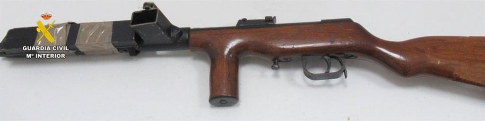Rifle intervenido al detenido en un pueblo de Burgos, en la zona de Las Merindades.