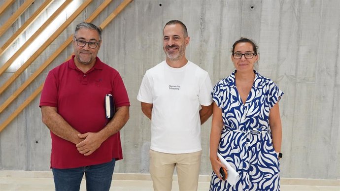 El el alcalde de Siero, Ángel García ‘Cepi’, y el concejal de Abastecimiento de Agua y Saneamiento, Parque Móvil, Asociaciones de Vecinos y Centros Socioculturales en el Ámbito Rural, Manuel Pergentino Martínez