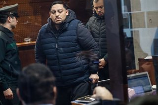 Santiago, 13 de Agosto de 2026.  *****PROHIBICION DE EXHIBIR ROSTROS DE LOS IMPUTADOS****  El 12° Juzgado de Garantia de Santiago, formaliza a 18 imputados integrantes de la organizacion criminal “Los Cojos de La Legua”, liderada por Cesar Liberona