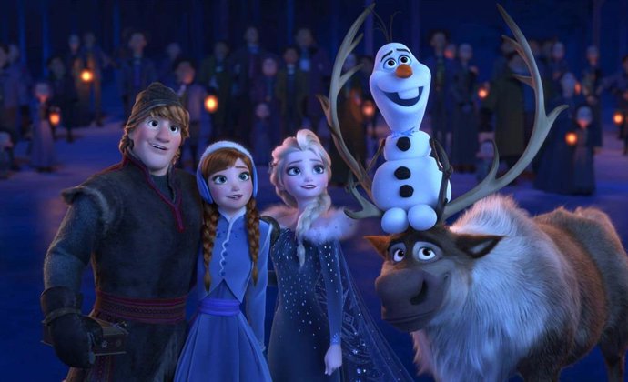 Primer vistazo a Elsa, Anna y compañía en Frozen 3: ¿Suenan campanas de boda?