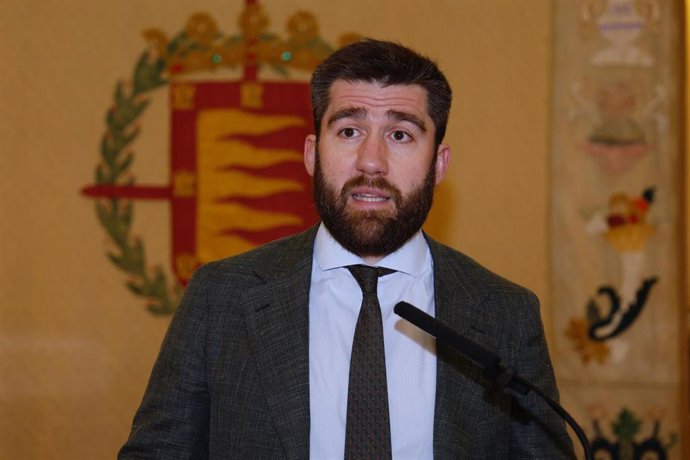 Archivo - El concejal de Hacienda, Personal y Modernización Administrativa, Francisco Blanco.