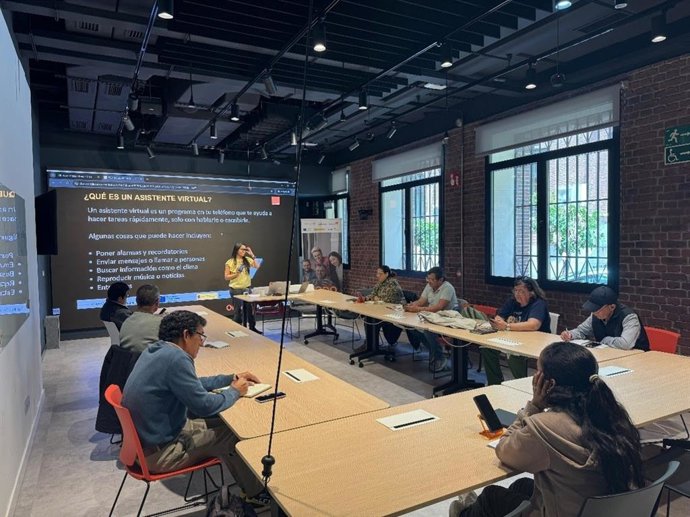 La Fundación Orange Imparte Talleres Presenciales Y Gratuitos Sobre Inteligencia Artificial Y Creación De Contenidos Audiovisuales