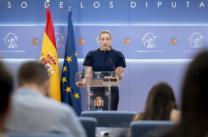 Archivo - La portavoz del PP en el Congreso, Ester Muñoz, durante una rueda de prensa