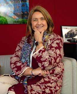 La presidenta de CIS University, la Dra. María Díaz de la Cebosa