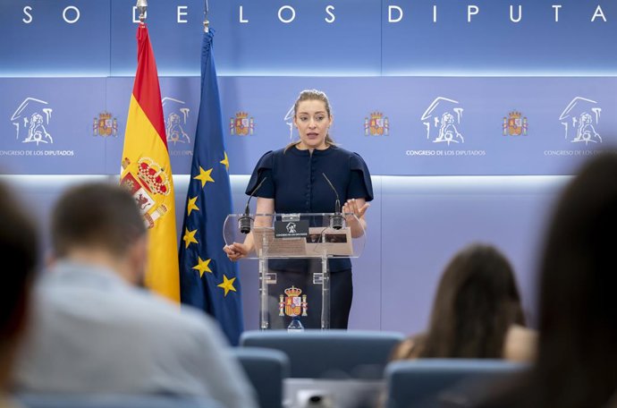 Archivo - Arquivo - A porta-voz do PP no Congresso, Ester Muñoz, durante uma coletiva de imprensa no Congresso dos Deputados, em 28 de abril de 2026, em Madri (Espanha).