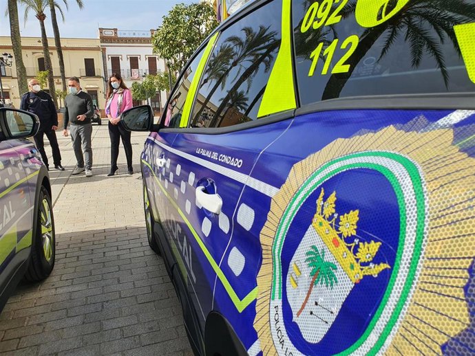 Archivo - Coche de la Policia Local de La Palma del Condado en una imagen de archivo.