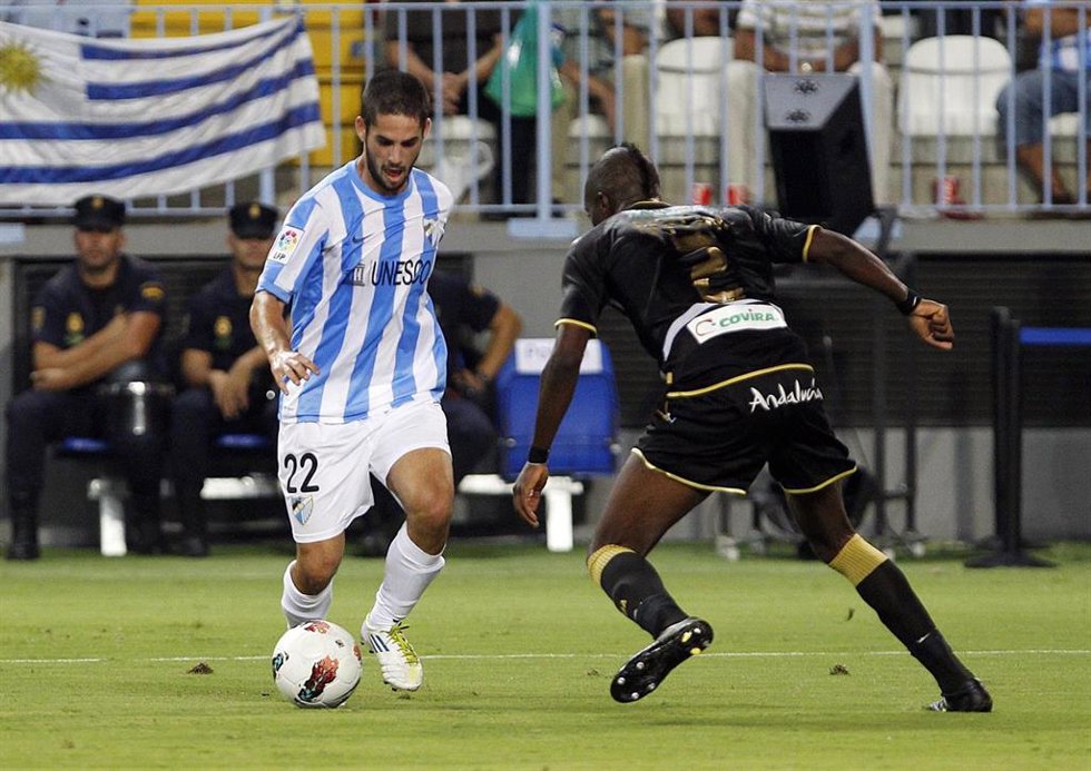 Archivo - El jugador español Isco Alarcón durante un partido con el Málaga CF.