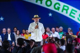 Archivo - El presidente de Brasil y candidato a la reelección, Luiz Inacio Lula da Silva 