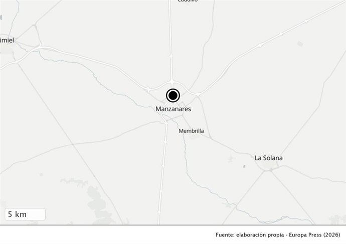 Muere un hombre tras precipitarse desde el tejado de una vivienda en Manzanares