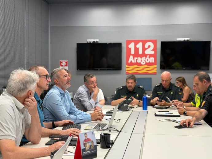 El presidente del Gobierno de Aragón, Jorge Azcón, preside la reunión del Centro de Coordinación Operativa Integrada (Cecopi).