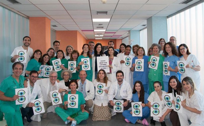 La Gerencia de Alcázar recibe el primer premio por una innovadora técnica aplicada a la cirugía de catarata pediátrica