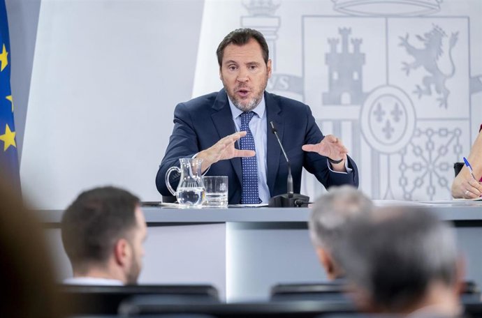 Archivo - El ministro de Transportes y Movilidad Sostenible, Óscar Puente. 