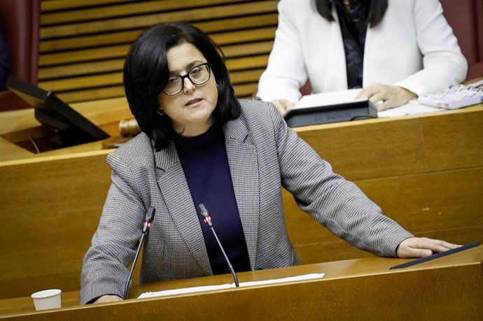 Archivo - La portavoz adjunta del PP en Les Corts, Nueves Martínez