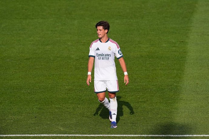 Arda Güler, en un partido con el Real Madrid.