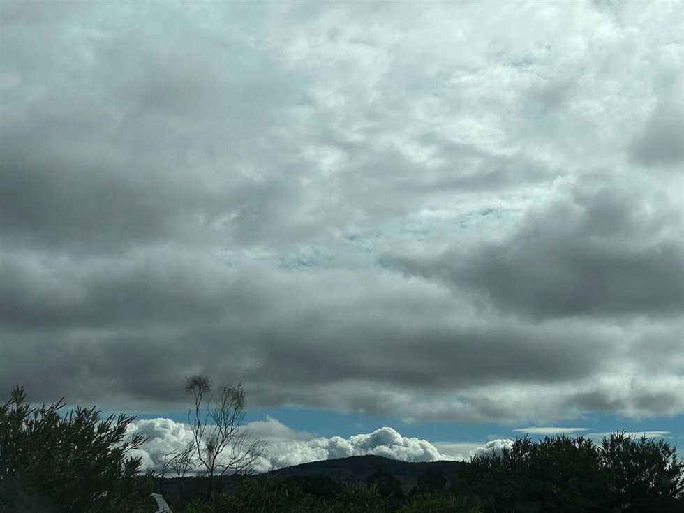 Archivo - Cielos nubosos en Extremadura