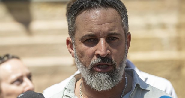 Abascal acusa a Sánchez de "abandonar" a Ceuta para "desmoralizar" a sus habitantes y "entregar" la ciudad a Marruecos