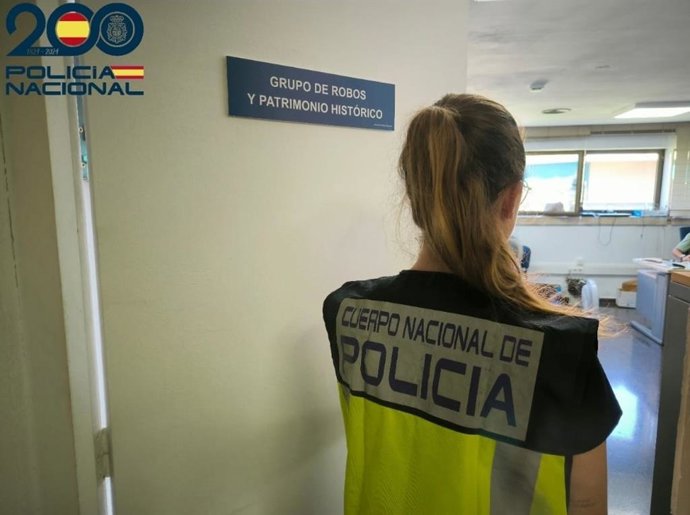 Prisión para tres detenidos por varios robos en coches y bares en Palma