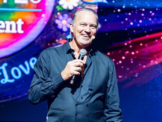 Bertín Osborne reaparece cantando tras cancelar varios conciertos por sus problemas de salud