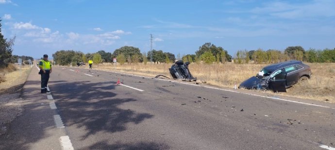 Accidente múltiple en la N-523, kilómetro 77, a 16 de agosto de 2026.