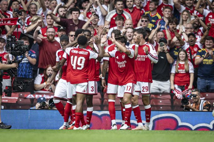 August 16, 2026, Bristol, England, United Kingdom: 16th August 2026; Millennium Stadium, Cardiff, Wales; Community Shield Football, Arsenal versus Manchester City; Kai Havertz of Arsenal celebrates with his team after scoring in the 28th minute to make th