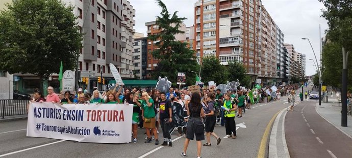 Manifestación antitaurina en Gijón