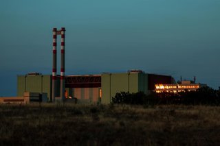 BUDAPEST, Aug. 3, 2026  -- This photo taken on Aug. 2, 2026 shows a view of the Paks nuclear power plant near Dunaszentbenedek, Hungary. Hungary is entering its "most critical 5 days" as dropping water levels on the Danube River threaten the complete shut