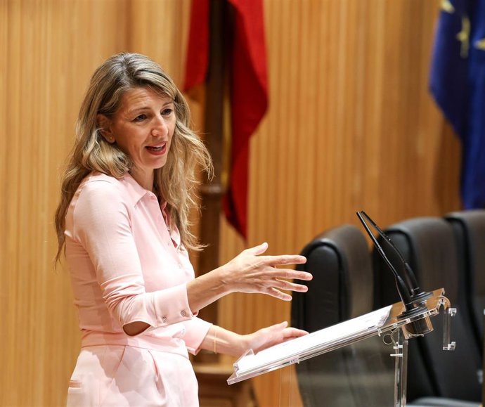 Archivo - La vicepresidenta segunda y ministra de Trabajo y Economía Social, Yolanda Díaz, durante una comparecencia.