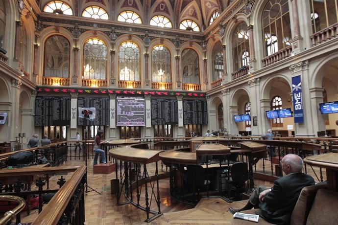 Archivo - Interior del Palacio de la Bolsa de Madrid