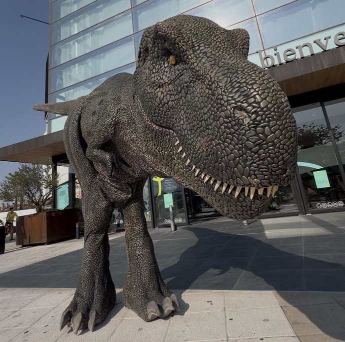 Experiencia inmersiva con dinosaurios hiperrealistas a tamaño real en Vallsur