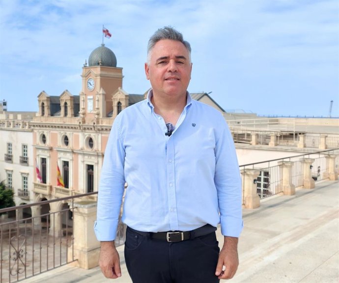 Antonio Ruano, concejal del PSOE del Ayuntamiento de Almería, anuncia que concurrirá a las primarias para ser candidato a la Alcaldía de Almería.