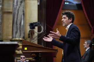 Archivo - Arxiu - El diputat de Comuns, David Cid, durant un ple en el Parlament de Catalunya