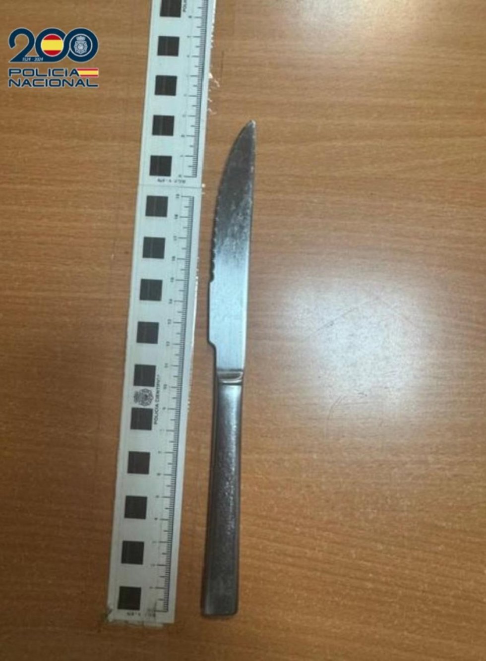 Detenido en Valladolid por amenazar a sus inquilinas con un cuchillo al reclamarles una deuda de 20 euros .