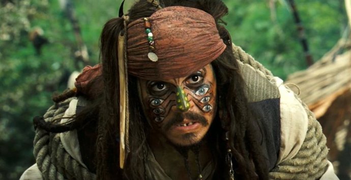 Piratas del Caribe 6 ya negocia con Johnny Depp su regreso como Jack Sparrow
