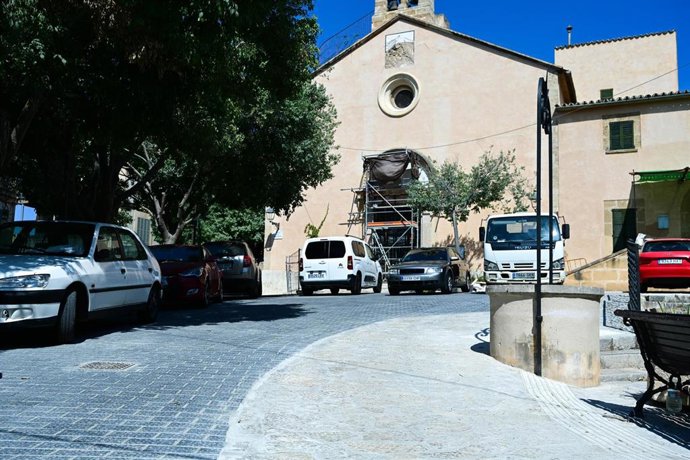 Obras en la parroquia de la plaza de Inmaculada en Establiments.
