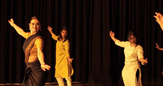 El documental 'MUDRAS. Bailando hilos invisibles', primera coproducción entre España e India