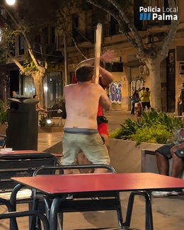 Un momento de la agresión.