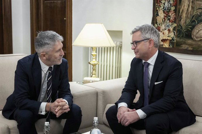 Archivo - Arquivo - O ministro do Interior, Fernando Grande-Marlaska, e o comissário de Interior e Migração, Magnus Brunner.