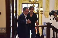 Vivas carga contra Mónica García por ir a Ceuta "a dar lecciones de humanidad" y tacha de "incorrecto" su comportamiento