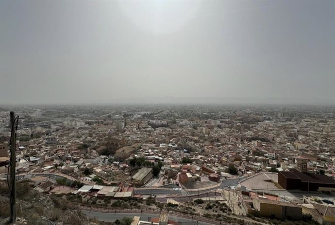 Lorca prevé un incremento de las partículas PM10 por la entrada de una masa de aire africano este martes