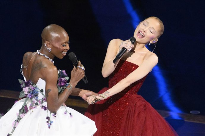 Archivo - Ariana Grande y Cynthia Erivo reviven la magia de Wicked en un concierto de Londres