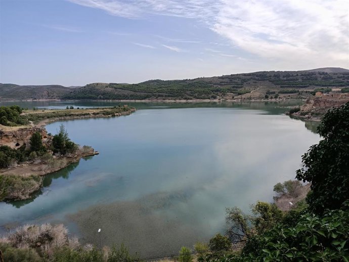 Archivo - Embalse de la cuenca del Ebro