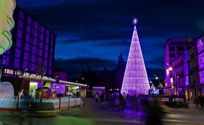 El centro de Soria, iluminado en Navidad.