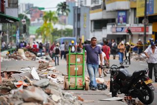 Calles de Pereira tras el terremoto que sacudió a Colombia el pasado 10 de agosto