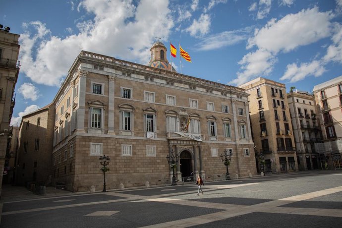 Archivo - Façana del Palau de la Generalitat, en una imatge d'arxiu