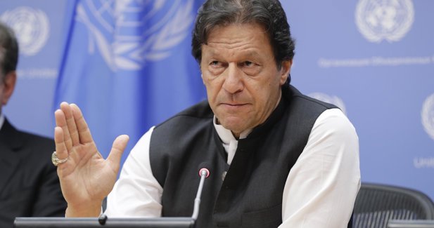 El Supremo de Pakistán ordena que el encarcelado ex primer ministro Imran Jan sea trasladado a un hospital