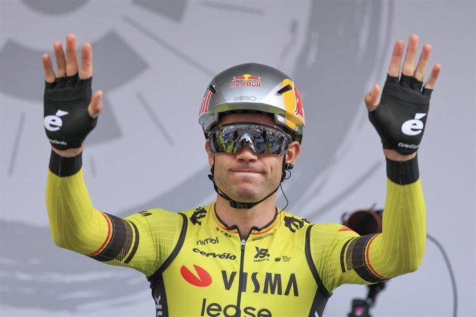 Archivo - El ciclista belga Wout van Aert (Visma | Lease a Bike), en la Vuelta a Alemania 2025. 