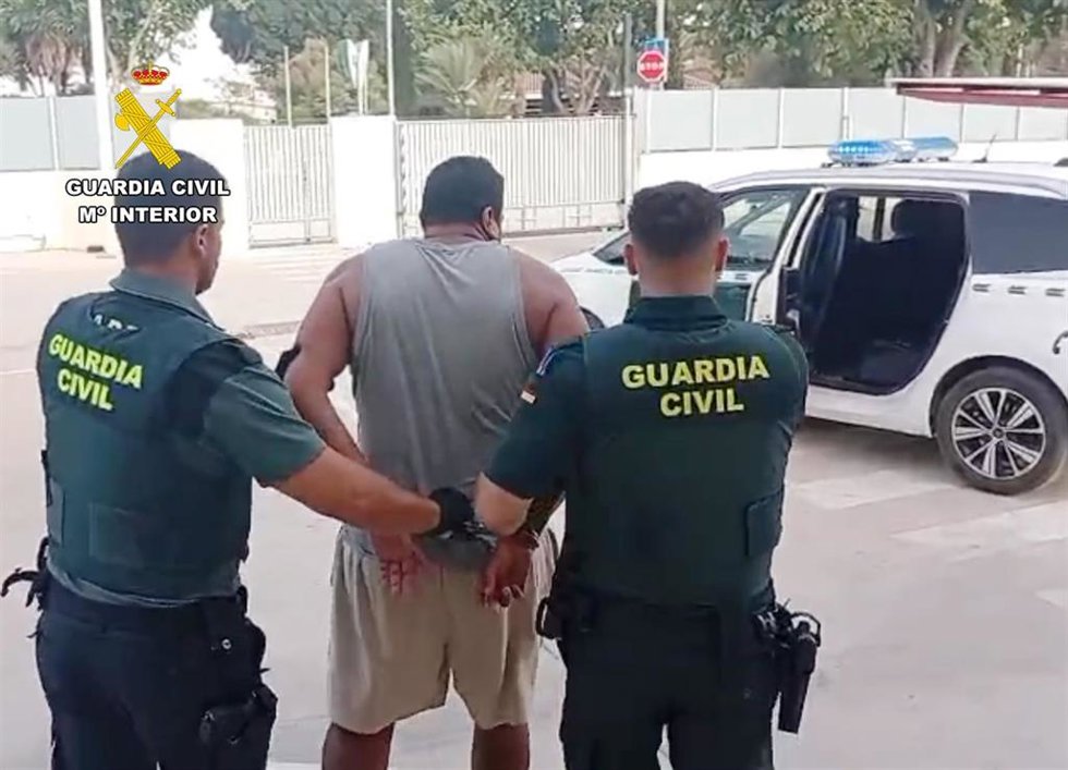 La Guardia Civil detiene en Torre Pacheco a un hombre con 80 gramos de cocaína y 60 gramos de MDMA