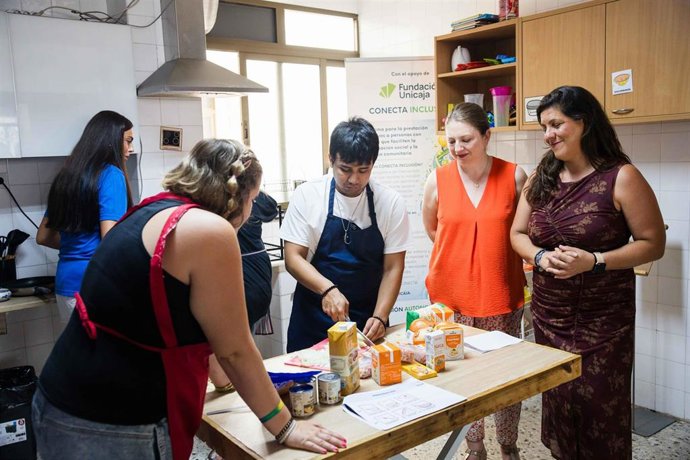 Archivo - Fundación Unicaja y la Asociación Conecta impulsan un proyecto para promover la autonomía de personas con autismo
